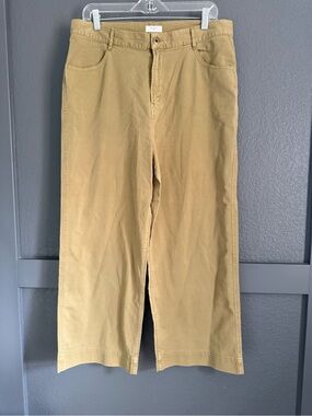 BILLY REID • Women’s tan high rise wide leg cropped pants - size 12